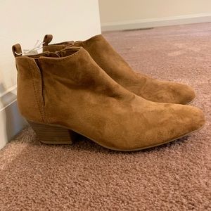 Old Navy Suede Boots